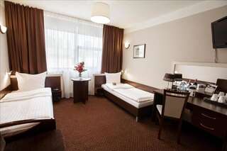 Отель Hotel Diament Spodek Катовице-3